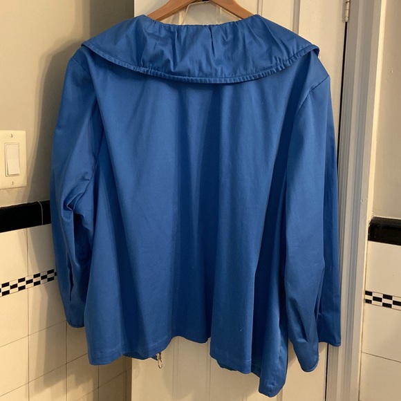 4X Catherines Cotton Jacket with Statement Collar, Front Zip, and Pockets - Picture 4 of 13